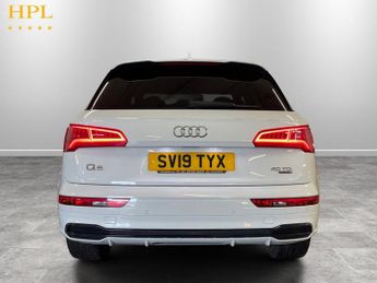 AUDI Q5 2.0 TDI 40 Black Edition SUV 5dr Diesel S Tronic quattro Euro 6 