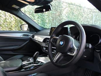 BMW 5 SERIES 2.0 520d M Sport Touring 5dr Diesel Auto Euro 6 (s/s) (190 ps)