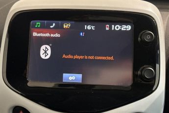 TOYOTA AYGO 1.0 VVT-i x-pure Hatchback 5dr Petrol x-shift Euro 6 (68 ps) Rea