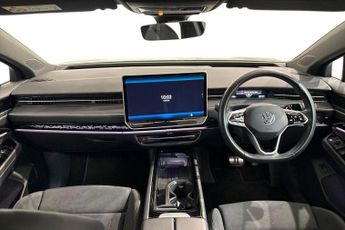 VOLKSWAGEN ID.7 Pro 77kWh Match Tourer 5dr Electric Auto (286 ps) Front / Rear P