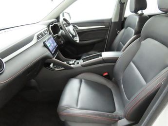 MG MG ZS 51.1kWh Trophy Connect SUV 5dr Electric Auto (176 ps)