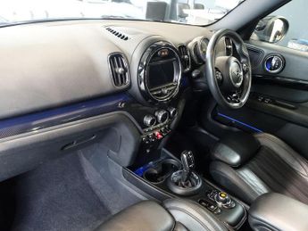 MINI COUNTRYMAN 1.5 Cooper Exclusive SUV 5dr Petrol Steptronic Euro 6 (s/s) (136