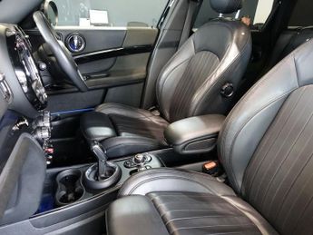 MINI COUNTRYMAN 1.5 Cooper Exclusive SUV 5dr Petrol Steptronic Euro 6 (s/s) (136