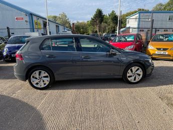 VOLKSWAGEN GOLF 1.5 eTSI MHEV Style Hatchback 5dr Petrol Hybrid DSG Euro 6 (s/s)