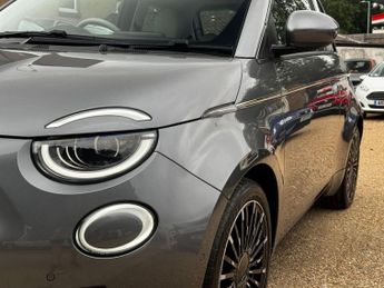 FIAT 500E 42kWh La Prima Hatchback 3dr Electric Auto (118 ps)