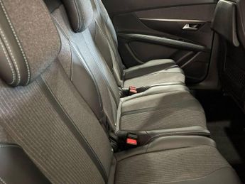 PEUGEOT 5008 1.2 PureTech Allure Premium SUV 5dr Petrol EAT Euro 6 (s/s) (130