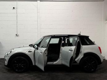 MINI HATCH 1.5 Cooper Hatchback 5dr Petrol Auto Euro 6 (s/s) (136 ps)