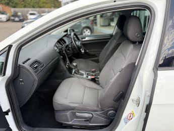 VOLKSWAGEN GOLF 1.6 TDI Match Hatchback 5dr Diesel DSG Euro 6 (s/s) (115 ps)