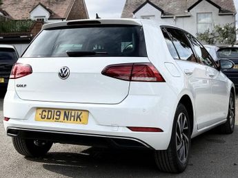 VOLKSWAGEN GOLF 1.6 TDI Match Hatchback 5dr Diesel DSG Euro 6 (s/s) (115 ps)