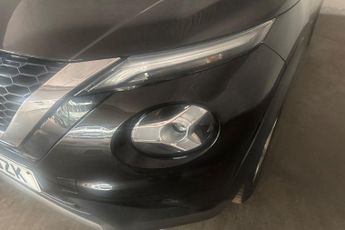 NISSAN JUKE 1.0 DIG-T N-Connecta SUV 5dr Petrol DCT Auto Euro 6 (s/s) (114 p