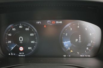 VOLVO XC40 1.5 T3 Inscription Pro SUV 5dr Petrol Auto Euro 6 (s/s) (163 ps)
