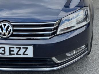 VOLKSWAGEN PASSAT 2.0 TDI BlueMotion Tech Sport Estate 5dr Diesel DSG Euro 5 (s/s)