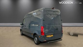 MERCEDES-BENZ eSprinter 55kWh Progressive Panel Van 5dr Electric Auto FWD L2 H2 20kW Cha