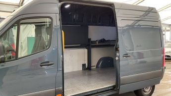 MERCEDES-BENZ eSprinter 55kWh Progressive Panel Van 5dr Electric Auto FWD L2 H2 20kW Cha