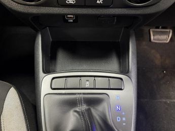 HYUNDAI I10 1.2 SE Connect Hatchback 5dr Petrol Auto Euro 6 (s/s) (84 ps)