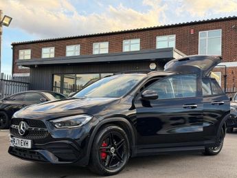 MERCEDES-BENZ GLA 2.0 GLA220d AMG Line (Premium Plus) SUV 5dr Diesel 8G-DCT 4MATIC