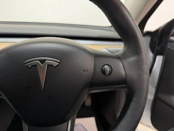 TESLA Model 3 (Dual Motor) Long Range Saloon 4dr Electric Auto 4WDE (346 ps)