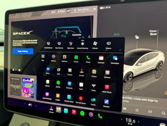 TESLA Model 3 (Dual Motor) Long Range Saloon 4dr Electric Auto 4WDE (346 ps)