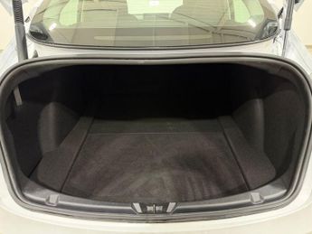 TESLA Model 3 (Dual Motor) Long Range Saloon 4dr Electric Auto 4WDE (346 ps)