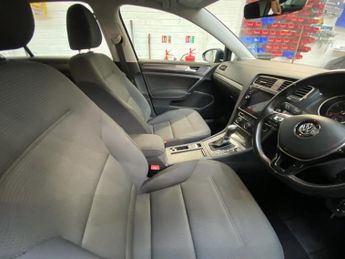 VOLKSWAGEN GOLF 1.4 TSI SE Nav Hatchback 5dr Petrol DSG Euro 6 (s/s) (125 ps)