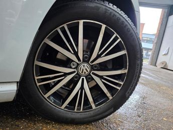 VOLKSWAGEN GOLF 1.6 TDI SE Nav Hatchback 5dr Diesel DSG Euro 6 (s/s) (115 ps)