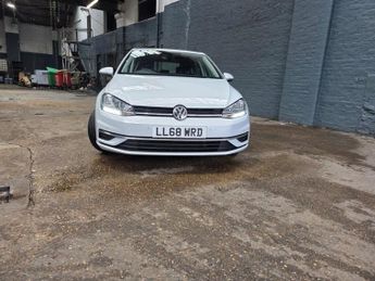 VOLKSWAGEN GOLF 1.6 TDI SE Nav Hatchback 5dr Diesel DSG Euro 6 (s/s) (115 ps)