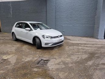 VOLKSWAGEN GOLF 1.6 TDI SE Nav Hatchback 5dr Diesel DSG Euro 6 (s/s) (115 ps)