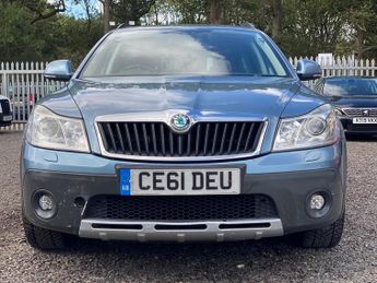 SKODA OCTAVIA 2.0 TDI Scout DSG 4WD Euro 5 5dr
