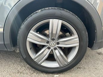 VOLKSWAGEN TIGUAN 1.5 TSI EVO SEL SUV 5dr Petrol DSG Euro 6 (s/s) (150 ps)