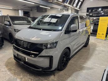 Volkswagen Transporter Vdub Custom Kombi with rear Flexi Seat System Commerce Pro huge 
