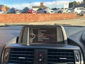 BMW 1 SERIES 2.0 118d SE Hatchback 5dr Diesel Auto Euro 5 (s/s) (143 ps)