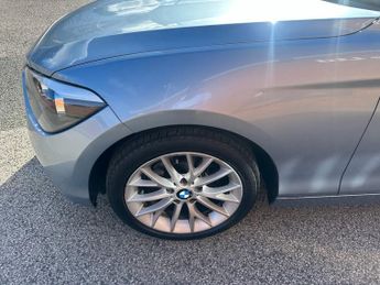 BMW 1 SERIES 2.0 118d SE Hatchback 5dr Diesel Auto Euro 5 (s/s) (143 ps)
