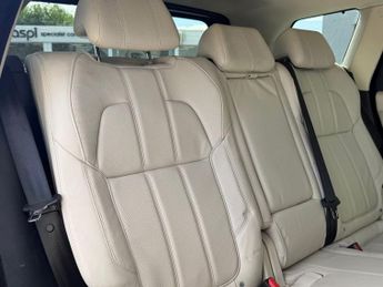 LAND ROVER RANGE ROVER SPORT 3.0 SD V6 HSE SUV 5dr Diesel Auto 4WD Euro 5 (s/s) (306 ps)
