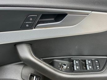 AUDI A4 1.4 TFSI Sport Saloon 4dr Petrol S Tronic Euro 6 (s/s) (150 ps)