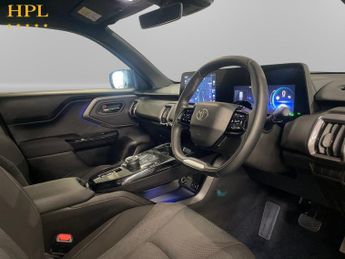 TOYOTA URBAN CRUISER 61kWh Design SUV 5dr Electric Auto (174 ps)