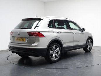 VOLKSWAGEN TIGUAN 2.0 TDI Match SUV 5dr Diesel DSG Euro 6 (s/s) (150 ps)