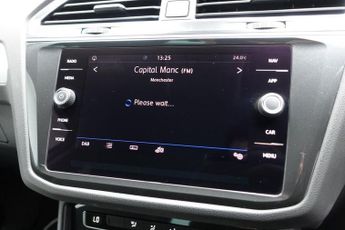 VOLKSWAGEN TIGUAN 2.0 TDI Match SUV 5dr Diesel DSG Euro 6 (s/s) (150 ps)