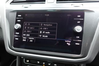 VOLKSWAGEN TIGUAN 2.0 TDI Match SUV 5dr Diesel DSG Euro 6 (s/s) (150 ps)
