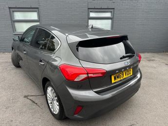FORD FOCUS 1.0T EcoBoost Titanium Hatchback 5dr Petrol Manual Euro 6 (s/s) 