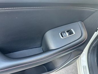 MG MG HS 1.5 T-GDI Excite SUV 5dr Petrol DCT Euro 6 (s/s) (162 ps)