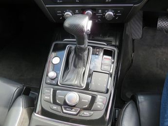 AUDI A6 AVANT 2.0 TDI Black Edition Estate 5dr Diesel Multitronic Euro 5 (s/s)
