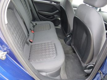 AUDI A3 1.2 TFSI SE Sportback 5dr Petrol S Tronic Euro 5 (s/s) (105 ps)