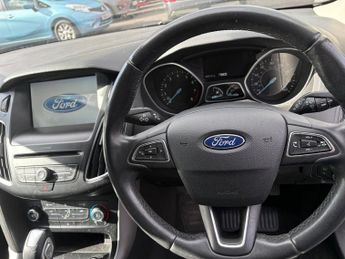 FORD FOCUS 1.0T EcoBoost Zetec Estate 5dr Petrol Auto Euro 6 (s/s) (125 ps)