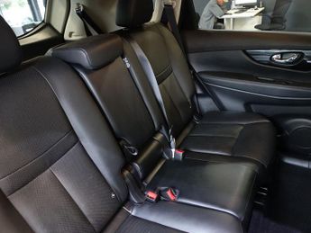 NISSAN X-TRAIL 1.7 dCi Tekna SUV 5dr Diesel CVT 4WD Euro 6 (s/s) (150 ps)