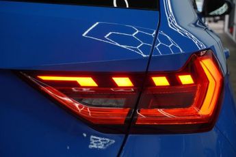 AUDI A1 1.0 TFSI 30 S line Sportback 5dr Petrol S Tronic Euro 6 (s/s) (1