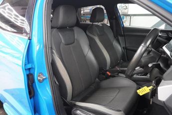 AUDI A1 1.0 TFSI 30 S line Sportback 5dr Petrol S Tronic Euro 6 (s/s) (1