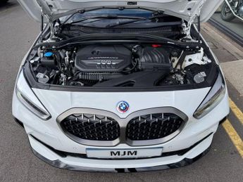 BMW 1 SERIES 2.0 M135i Hatchback 5dr Petrol Auto xDrive Euro 6 (s/s) (306 ps)