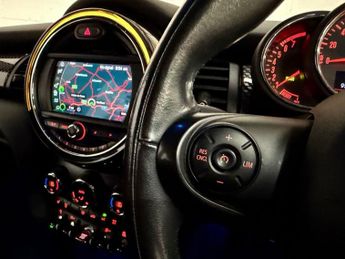 MINI HATCH 2.0 Cooper S Classic Hatchback 5dr Petrol Manual Euro 6 (s/s) (1