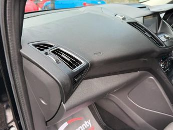 FORD KUGA 1.5 TDCi Titanium SUV 5dr Diesel Powershift Euro 6 (s/s) (120 ps