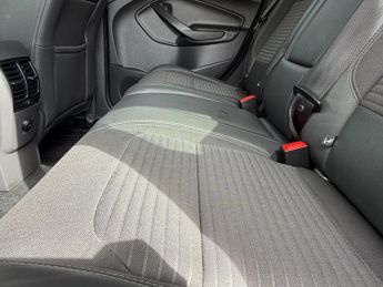 FORD KUGA 1.5 TDCi Titanium SUV 5dr Diesel Powershift Euro 6 (s/s) (120 ps